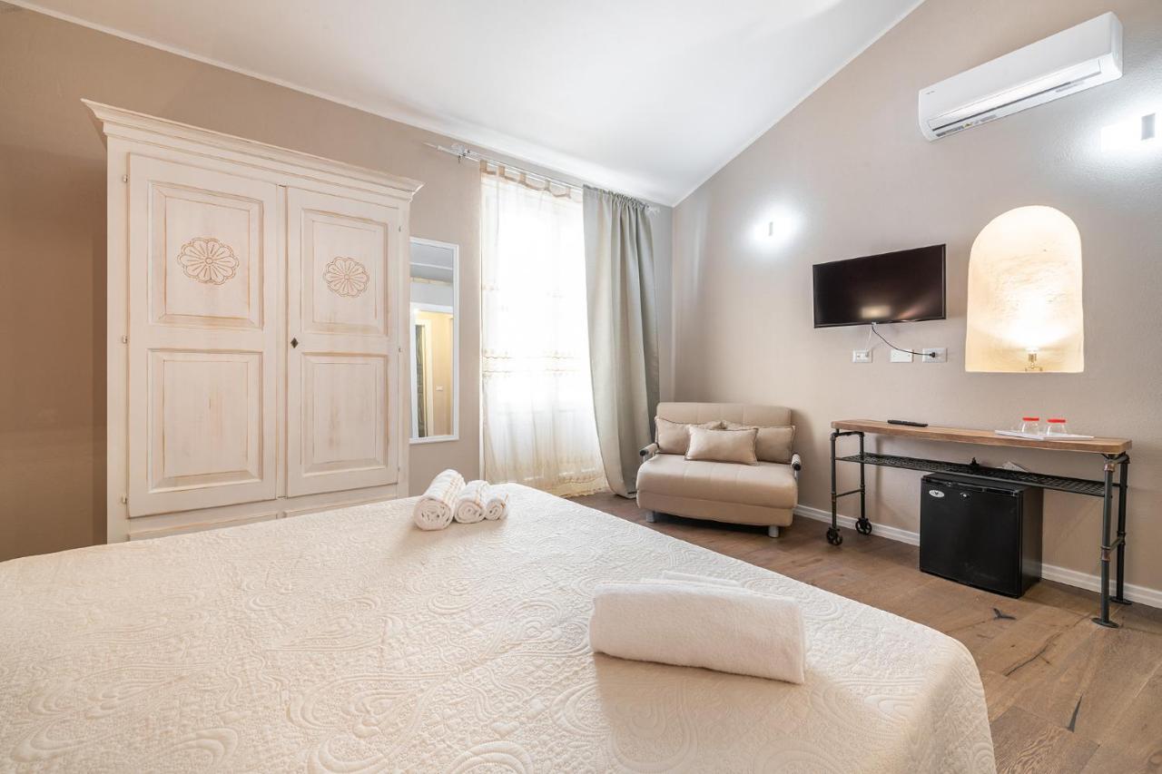 Promenade Boutique Rooms - City Centre Cagliari Exterior foto